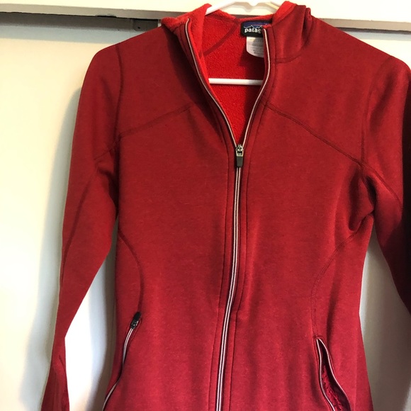 Patagonia Tops - Patagonia zip up fleece